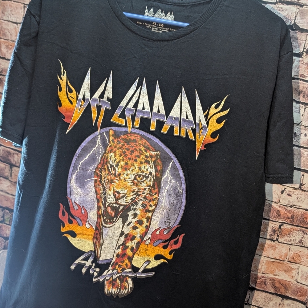 Def Leppard, Animal Album T-shirt, Good Used Condition,